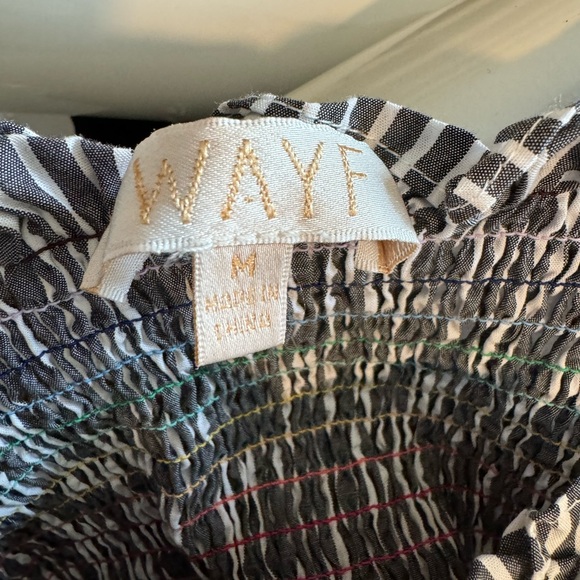 WAYF smocked grey/rainbow crop top - Picture 6 of 9